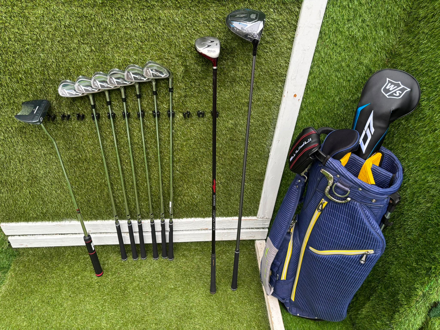Brand New Wilson Staff D7 XS Golf Set, Brand New Driver & Irons, Brand New Infinite Bucktown Putter, Premium OUUL Stand Bag