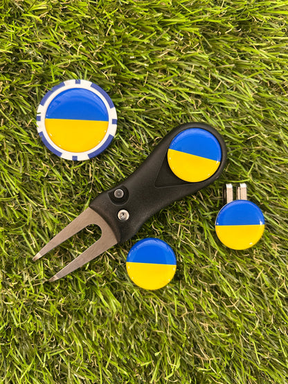 Flags of the World Plastic Pitchfork 3 Flag markers and poker chip