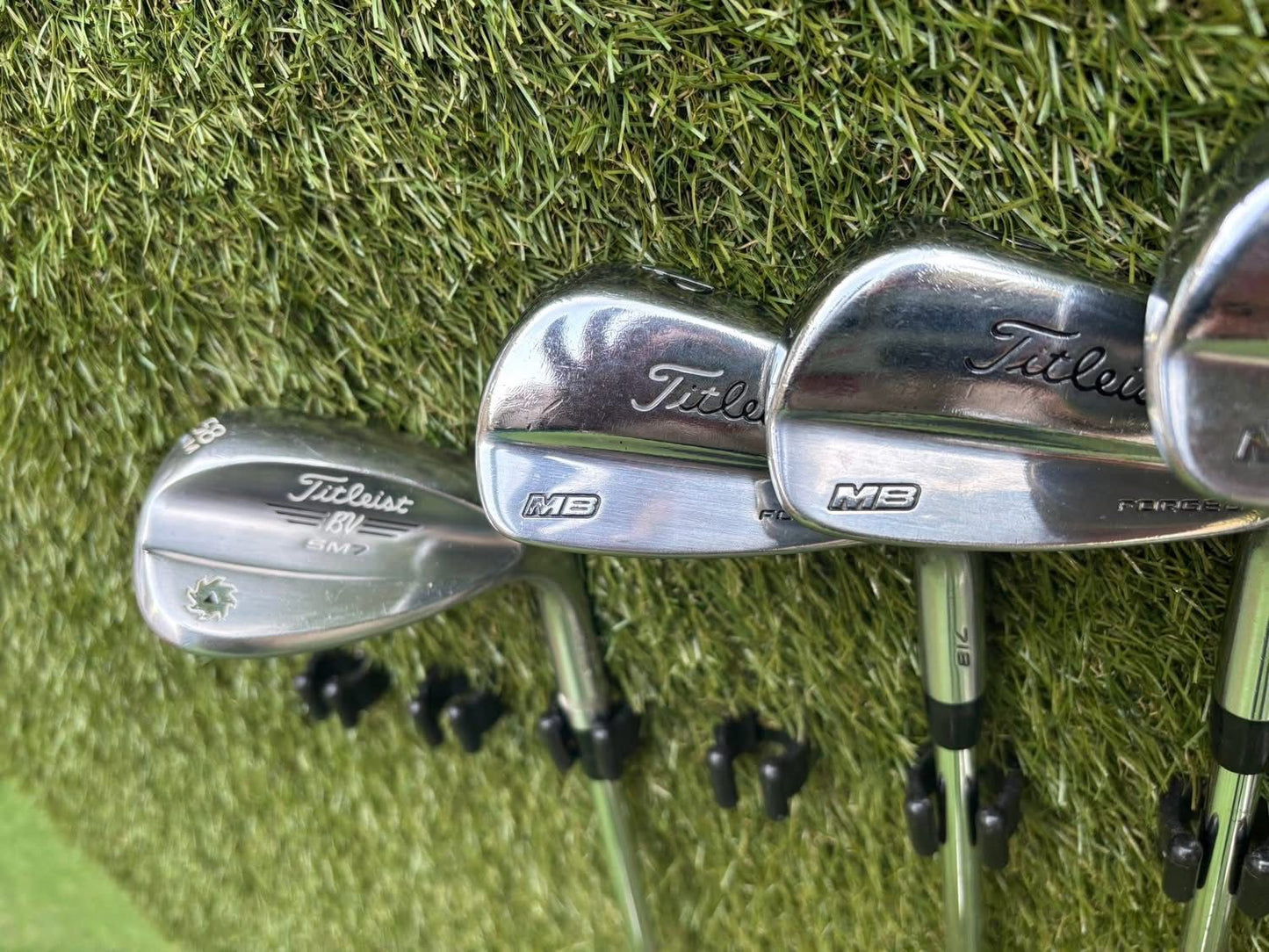 Titleist MB Forged 690 Full Golf Set + Vokey SM7 + Yes! Callie Putter + Motocaddy Leather Cart Bag £524.00