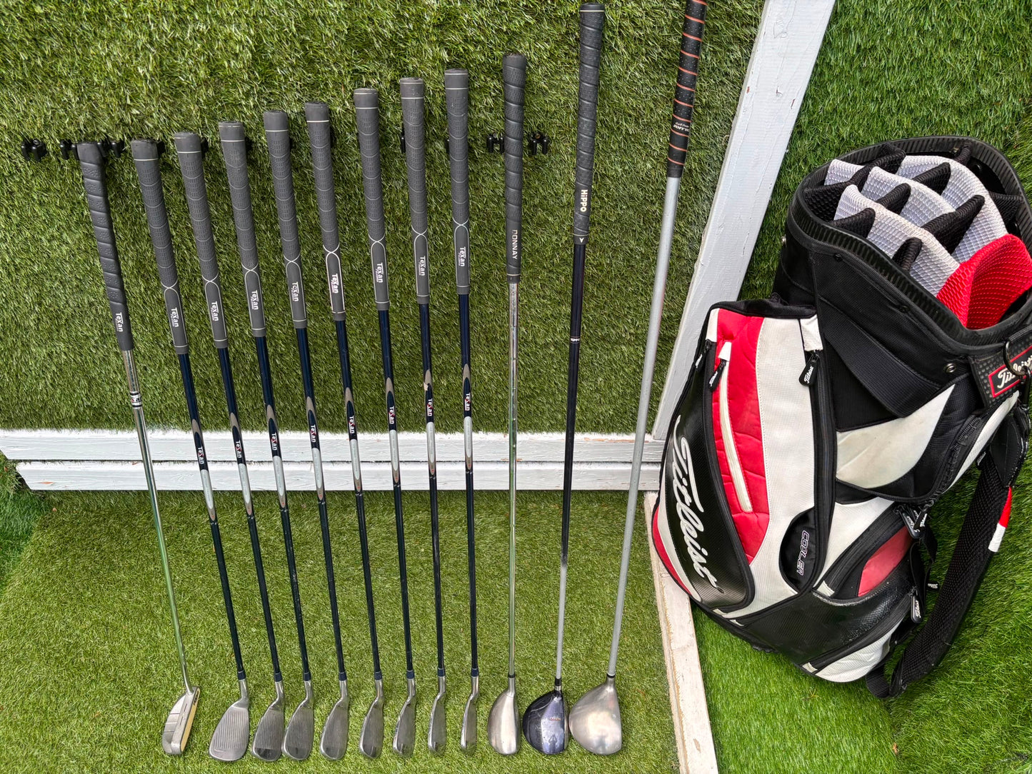 Texan Power Cavity Golf Complete Set & Titleist Bag - PLEASE  READ THE DESCRIPTION ABOUT THE BAG!!