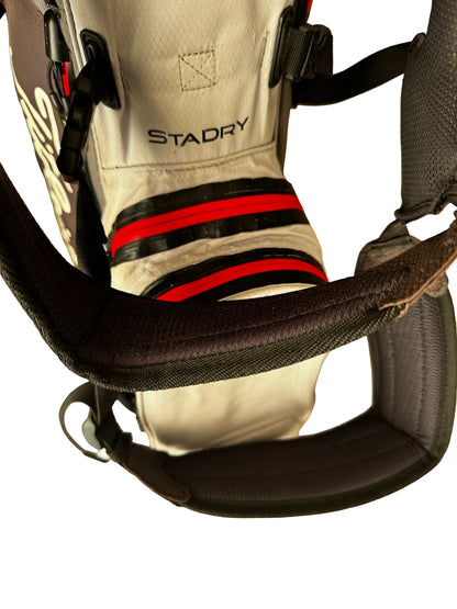 TITLEIST STADRY STAND / CARRY BAG WITH RAIN HOOD - FREE DELIVERY