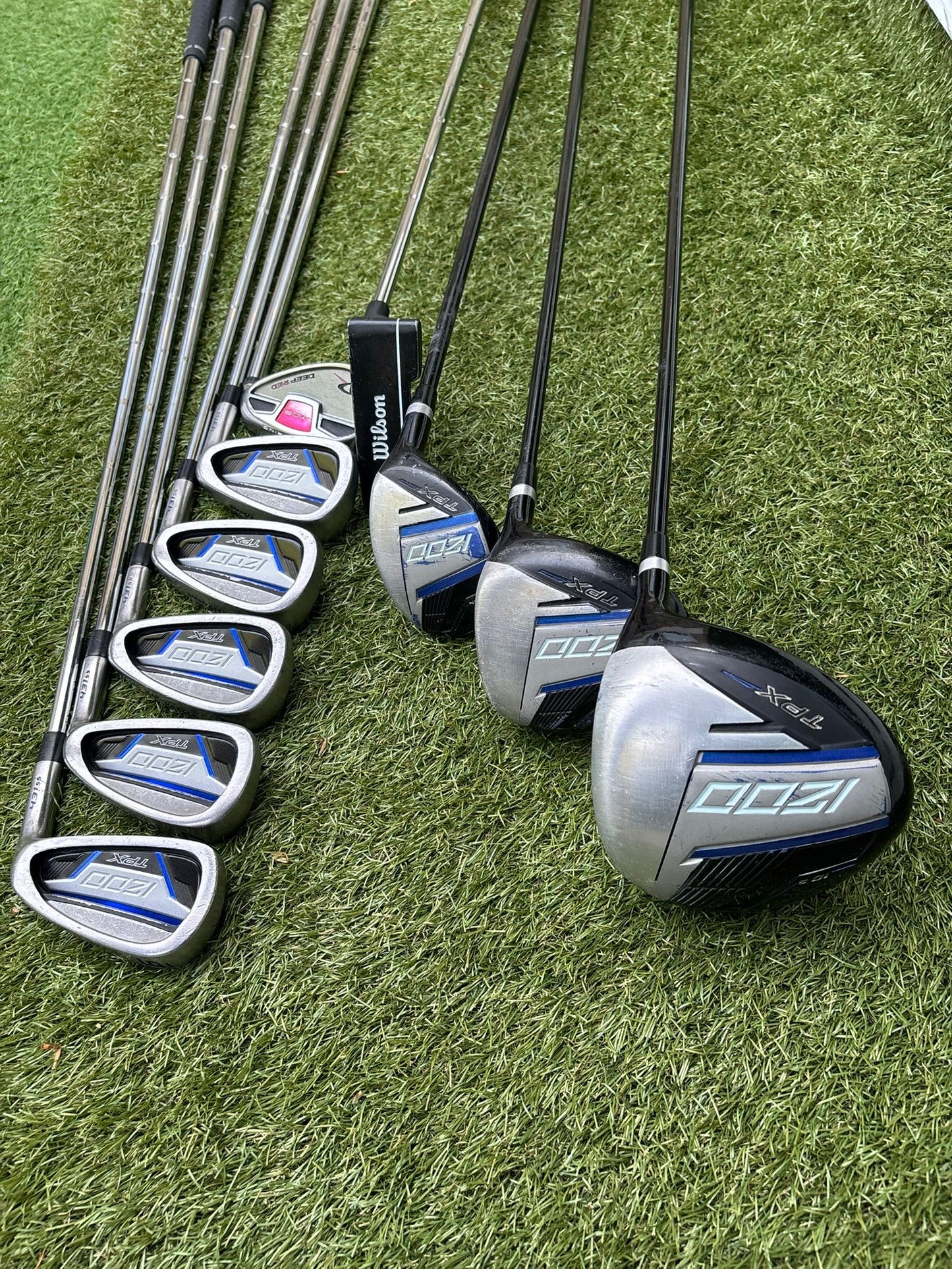 Wilson 1200 TPX Golf Set with Hybrid, Deep Red Wedge & Brand New Stand Bag - Free Delivery