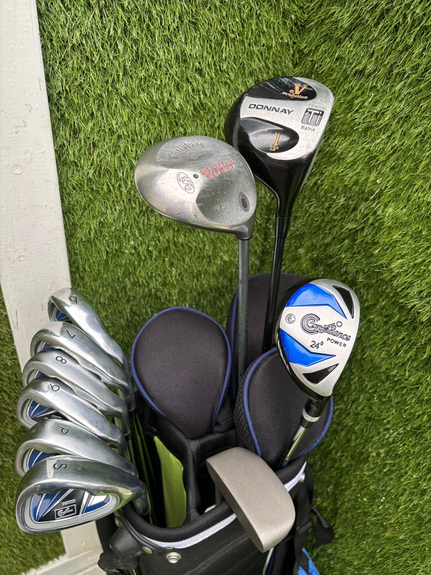 Confidence Complete Golf Set with Stand Bag (10 Clubs) Free Delivery