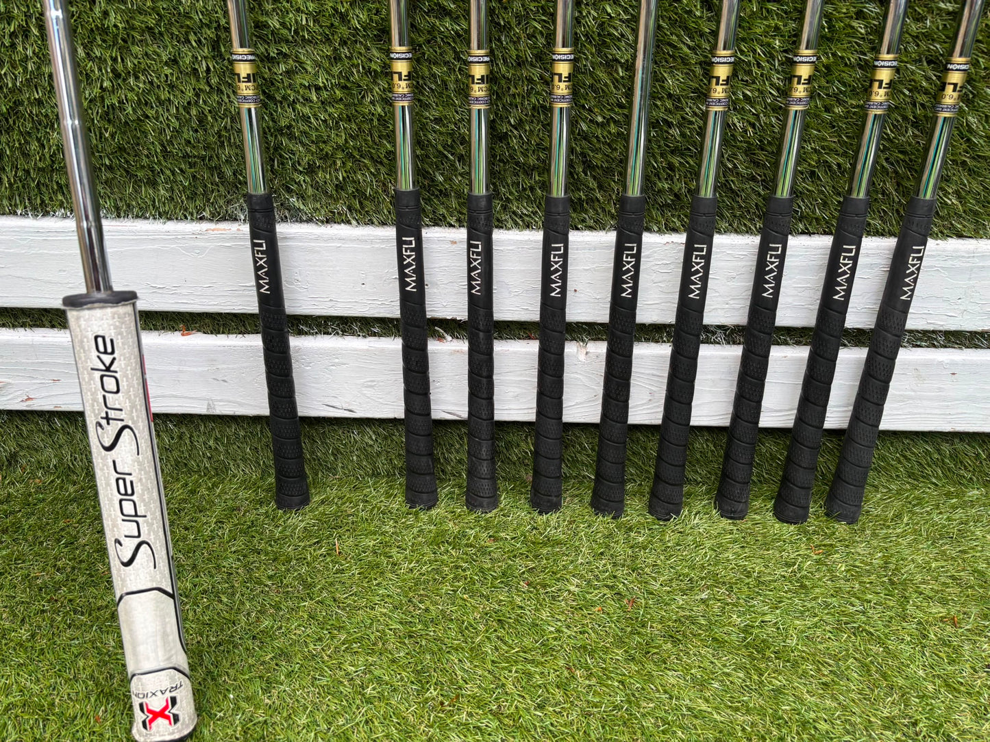 Maxfli Revolution +1” Golf Set with Odyssey White Ice Putter & Cobra Bag Free Delivery