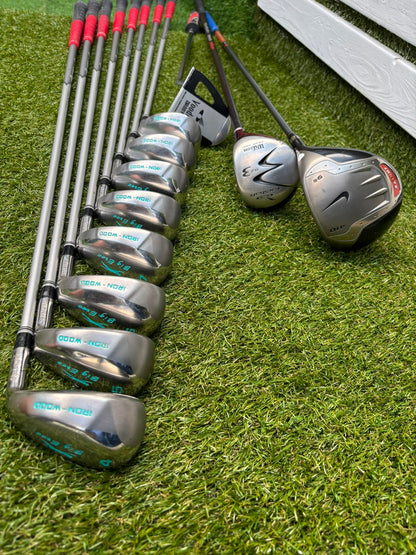 Slazenger Iron-Woods, Nike Driver, Wilson Fairway Wood, Voodoo Daddy Putter & Stand Bag