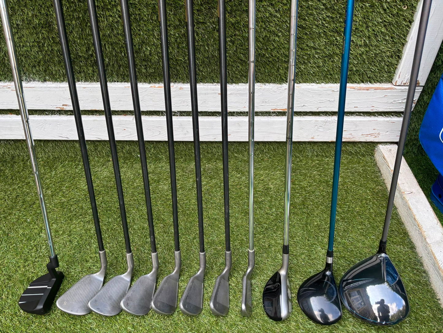 Ping Eye2+ Blue Dot Graphite Irons, Brand New Wilson D7 Driver, Ping G5 Woods & Ping Traverse Cart Bag