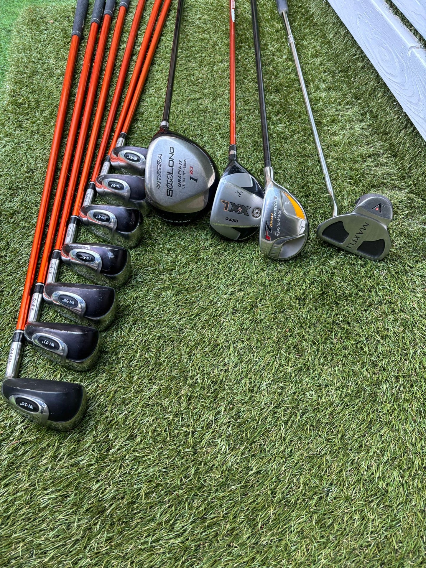 Hippo XXL Iron Set + TaylorMade r7 Rescue Hybrid + Integra Driver + Izzo Stand Bag