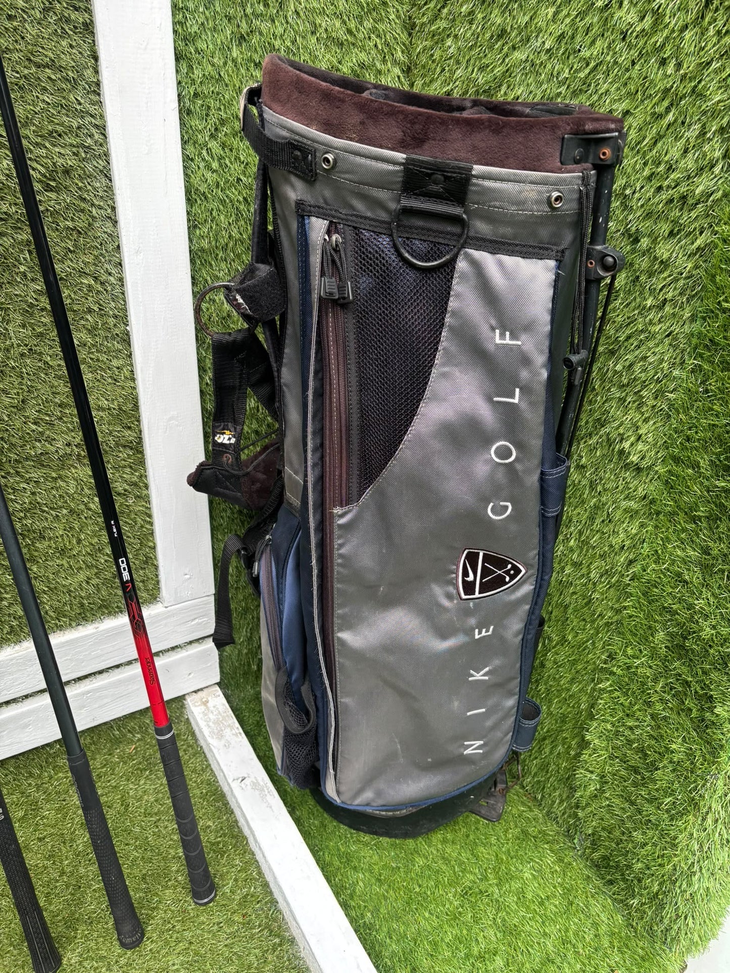 Left-Handed Complete Golf Set – Regal Pro Orbit Irons, PING i15 Hybrid, Callaway Steelhead III & Nike Stand Bag