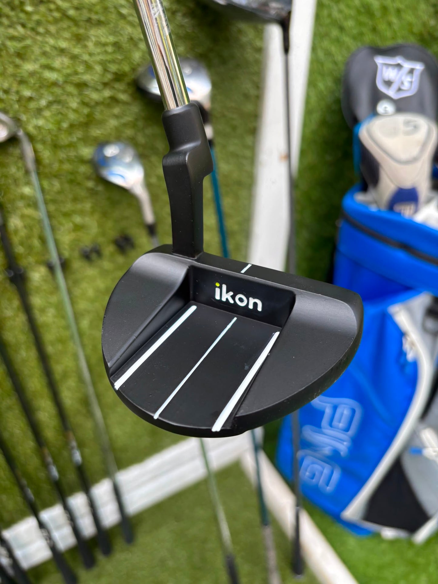 Ping Eye2+ Blue Dot Graphite Irons, Brand New Wilson D7 Driver, Ping G5 Woods & Ping Traverse Cart Bag