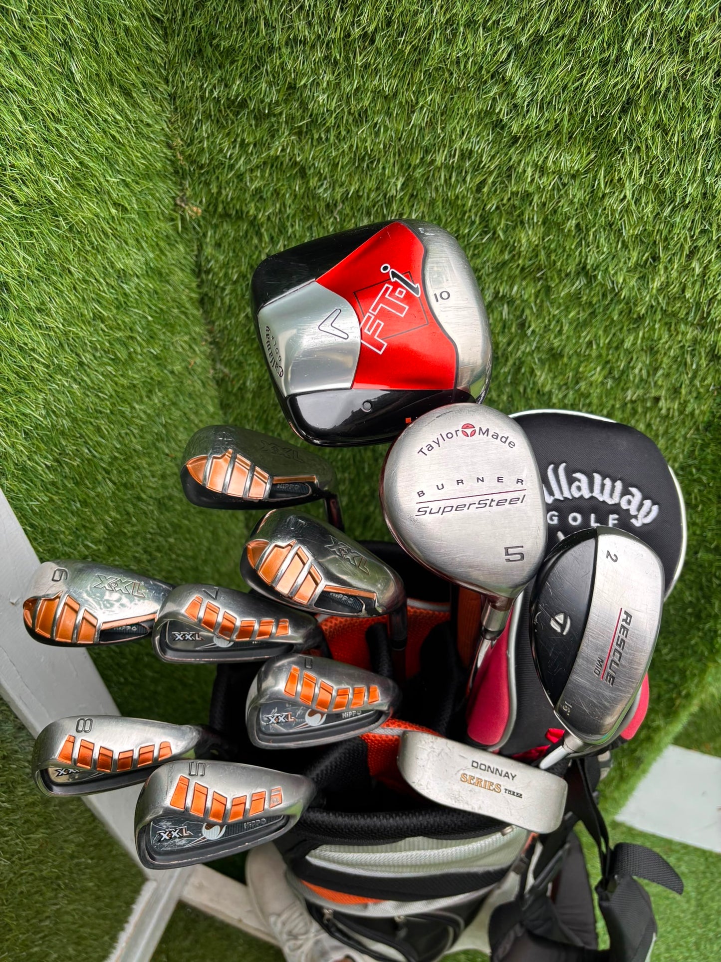 Hippo XXL Golf Set with Callaway FT-i Draw Driver, TaylorMade Rescue & Hex Stand Bag