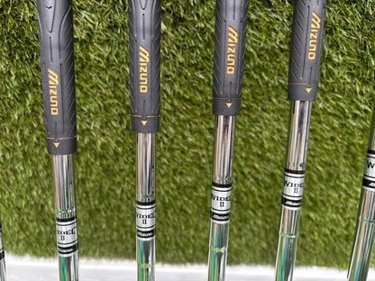 Mizuno Widec II Irons, Titleist 913 Driver, Callaway X Hot Woods, Wilson Infinite Putter & Titleist StaDry Cart Bag