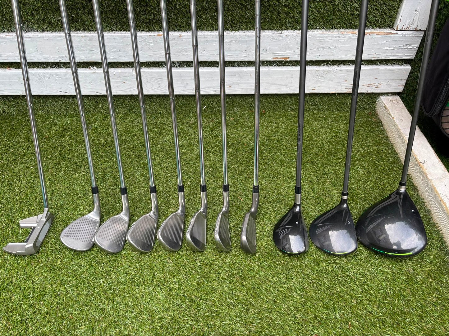 TaylorMade RBZ SpeedLite Complete Golf Set, Matching Woods, Irons & Cart Bag