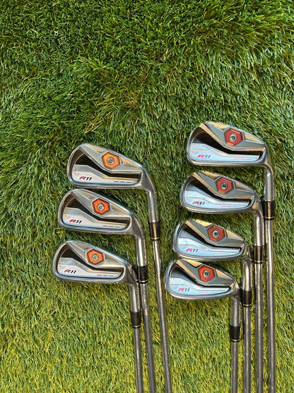 Taylormade R11 Iron set 4-PW Steel Stiff Shaft Golf Pride Grips - RH