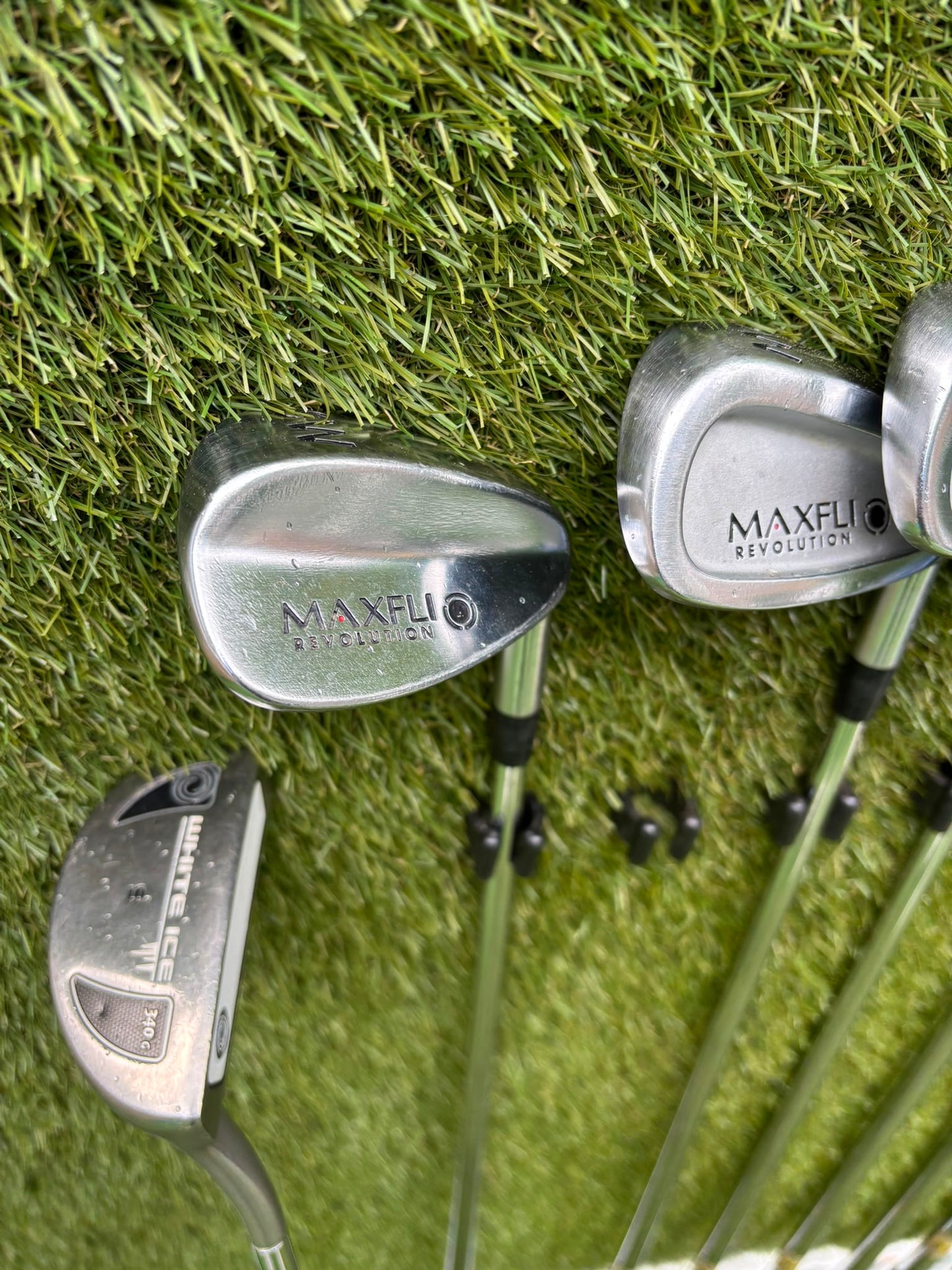 Maxfli Revolution +1” Golf Set with Odyssey White Ice Putter & Cobra Bag Free Delivery