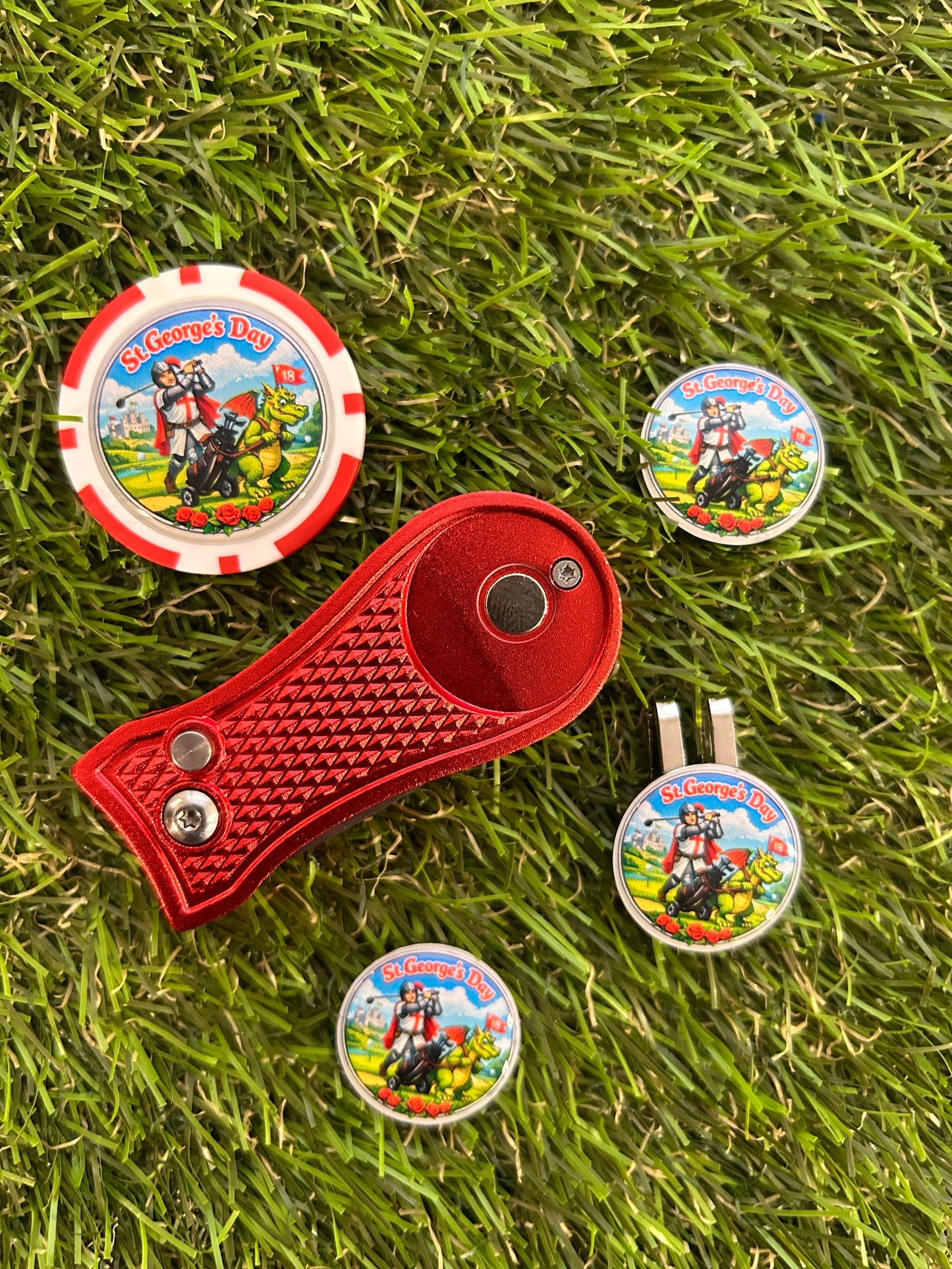 St George’s  Day Golf ball marker with metal pitchfork and poker chip