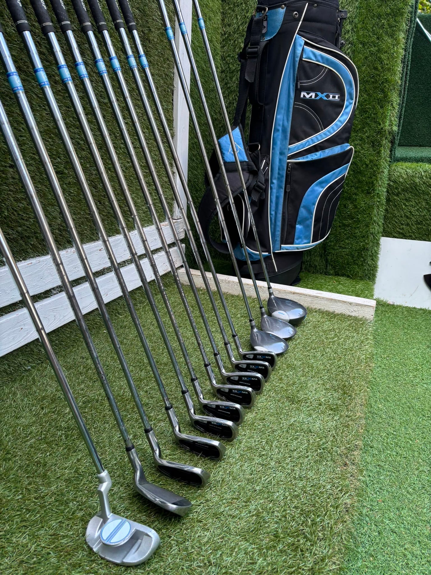 Complete Matching Dunlop MX II Golf Package Set with Stand Bag Free Delivery