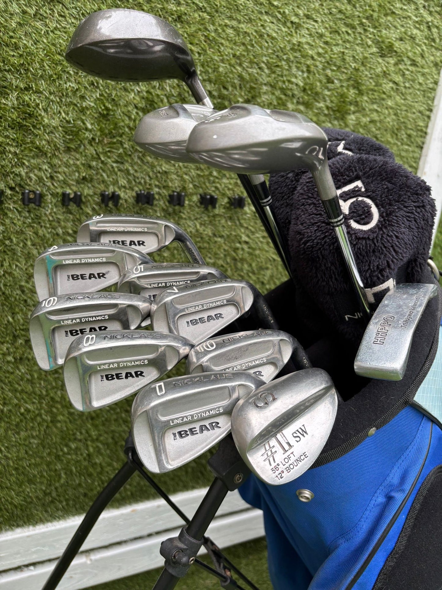 Nicklaus Linear Dynamics Golf Set with Snake Eyes Maraging Steel Driver, Matching Woods & Stand Bag