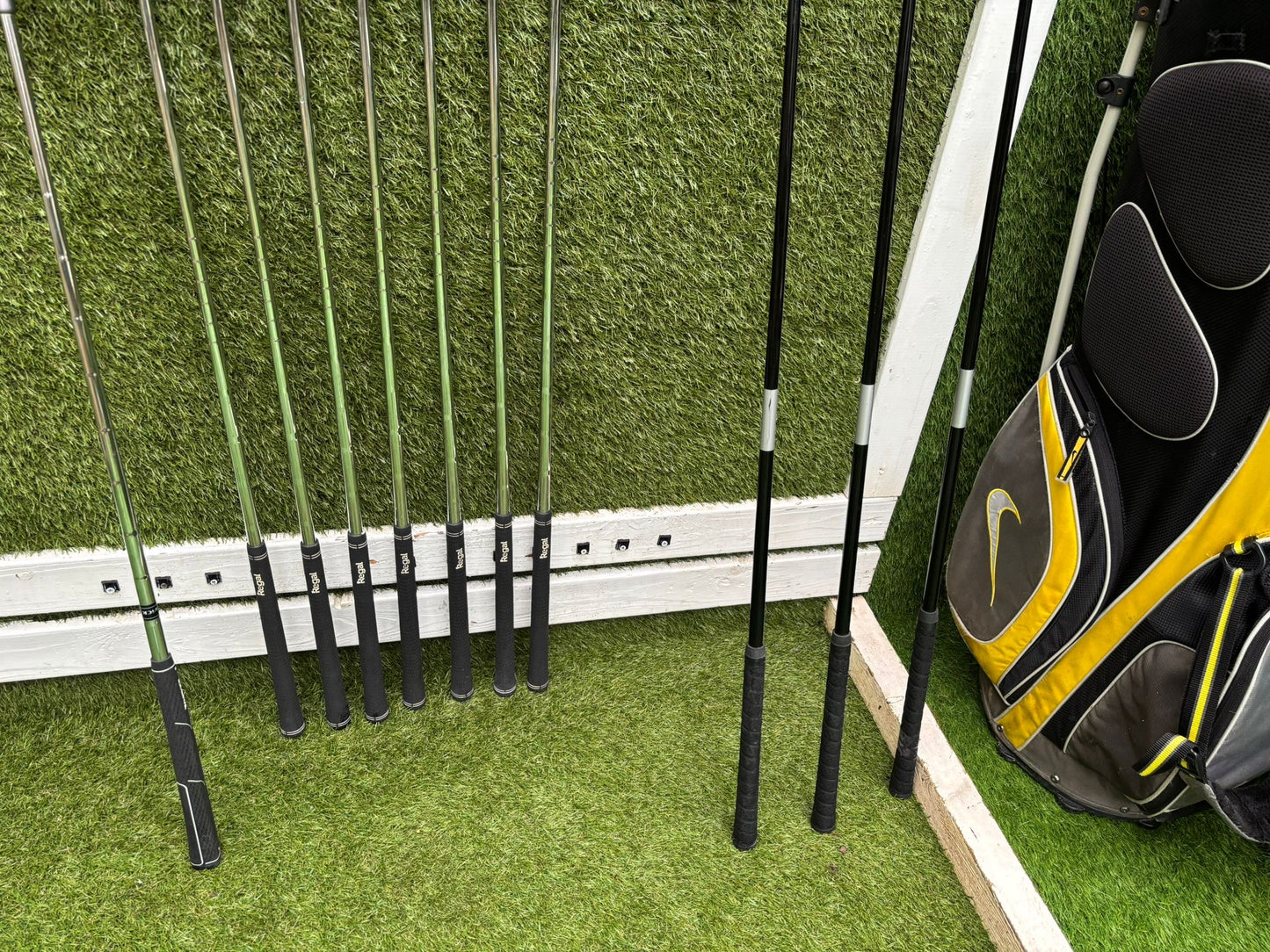 Regal Z4 Titanium Woods + XTP Irons + Nike Stand Bag – 11-Club Golf Set