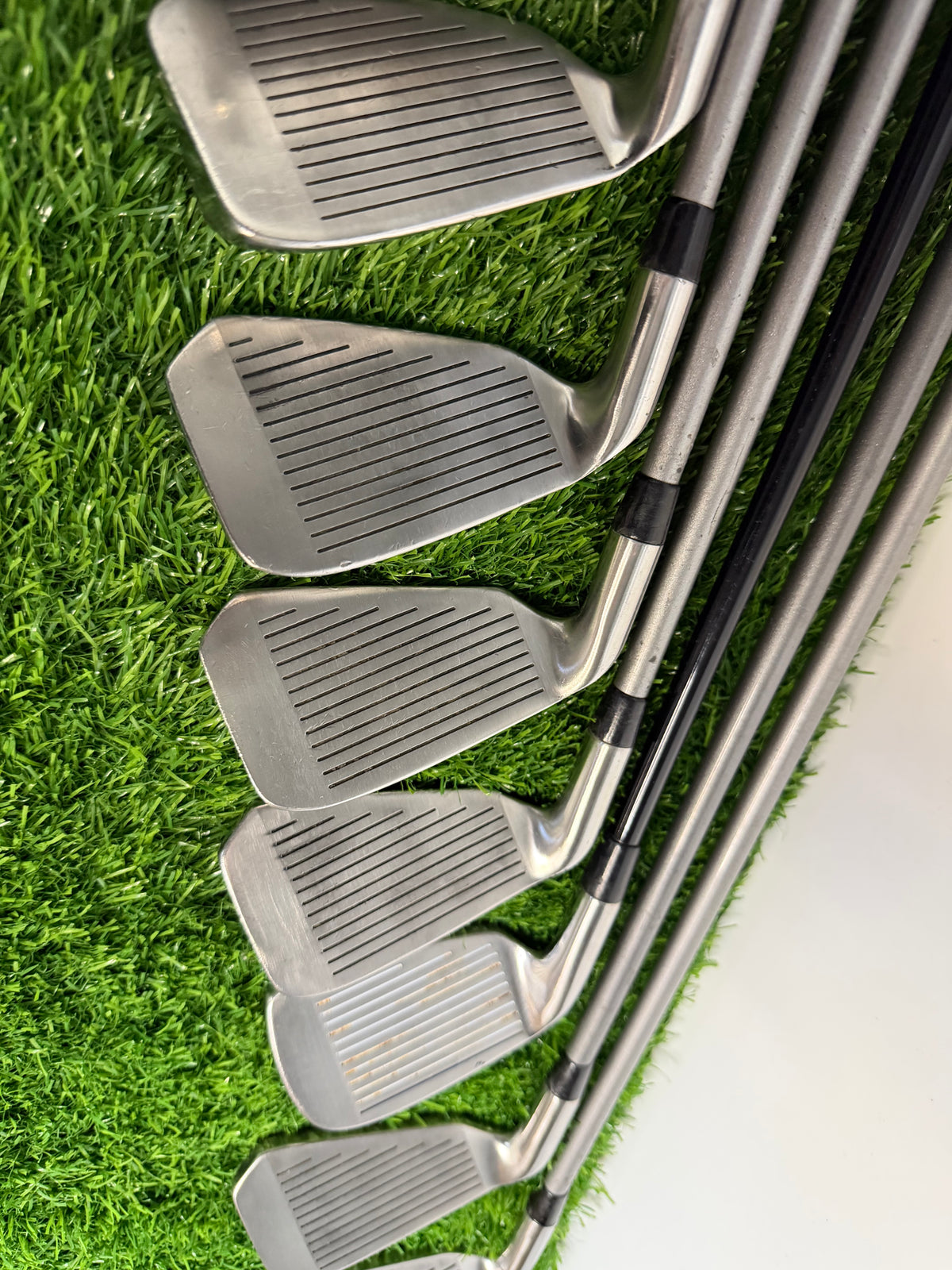Men’s Right-Handed Bridgestone Golf Set – Ideal for Beginners