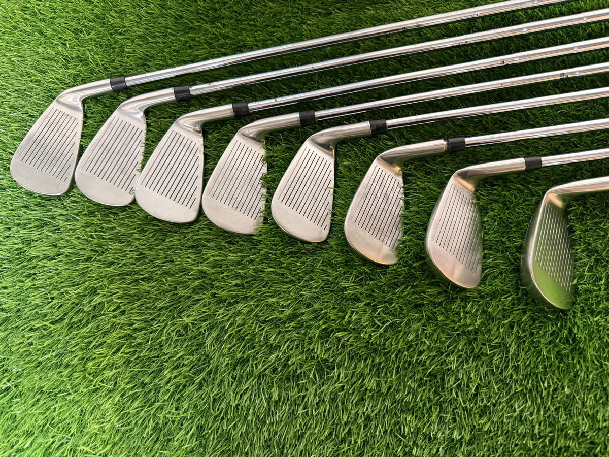 Men’s Left-Handed Wilson Golf Set – Beginners to Mid Handicap Golfers. Everything you need!