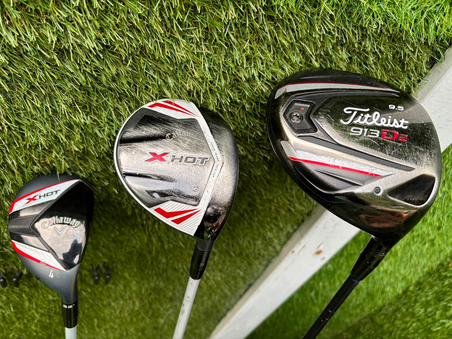 New Wilson Staff D7 Irons, Titleist Driver, Callaway Wood & Hybrid, New Wilson Infinite Putter Titleist Waterproof Cart Bag