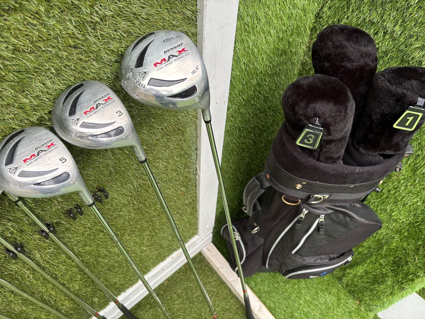 Dunlop MAX Golf Set with Matching Woods, 64° Wedge & Jaxx Stand Bag