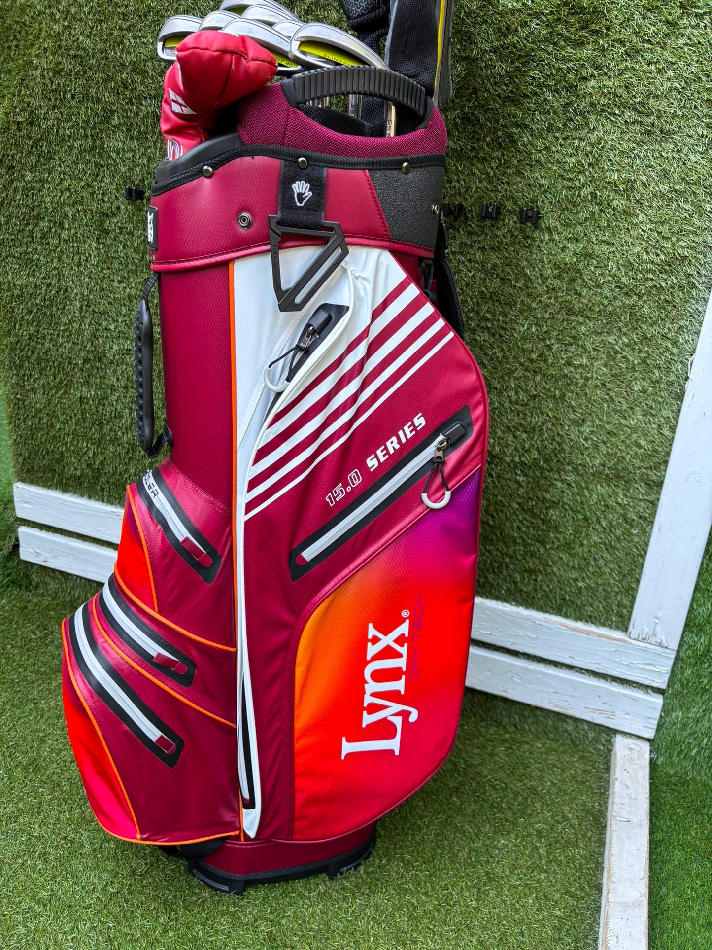 Nike Slingshot 4D Irons, Nike Driver, Cobra 4 Wood, Nike VR_S Hybrid, Odyssey Putter, New Lynx Waterproof Cart Bag