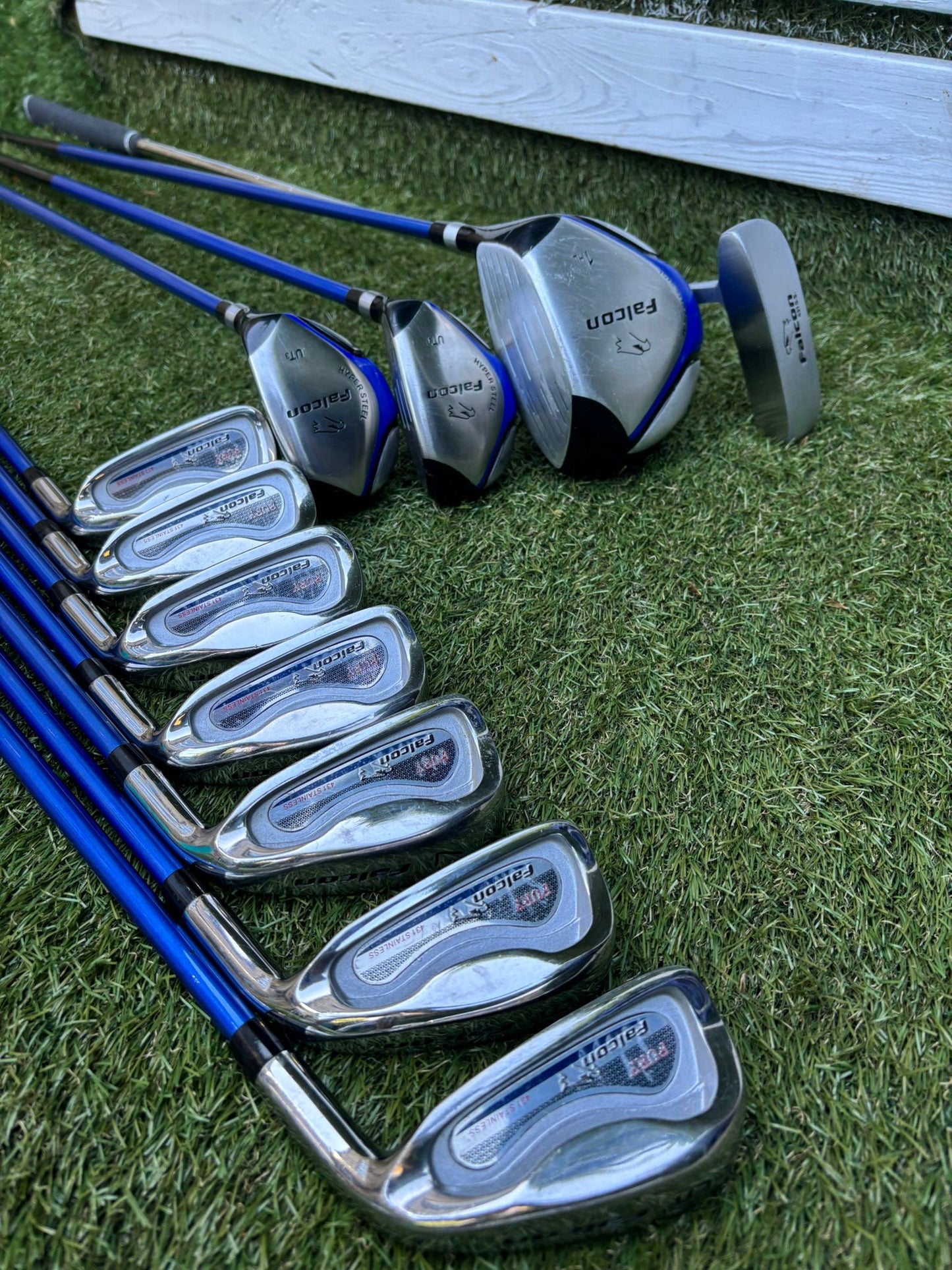 Ladies Falcon Graphite Golf Club Set with Cart Bag