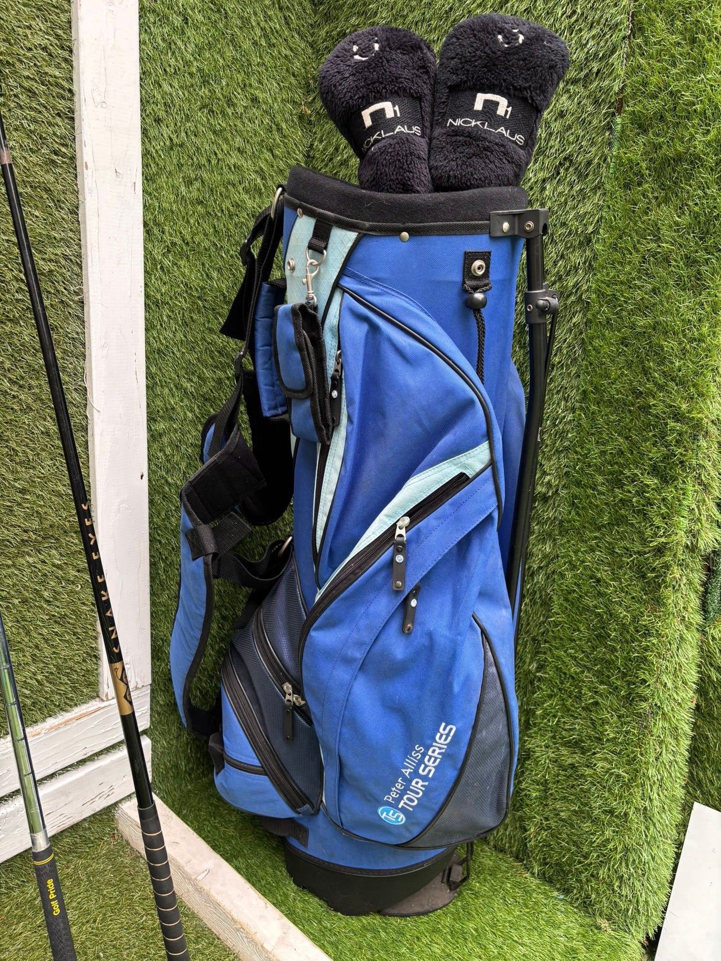 Nicklaus Linear Dynamics Golf Set with Snake Eyes Maraging Steel Driver, Matching Woods & Stand Bag