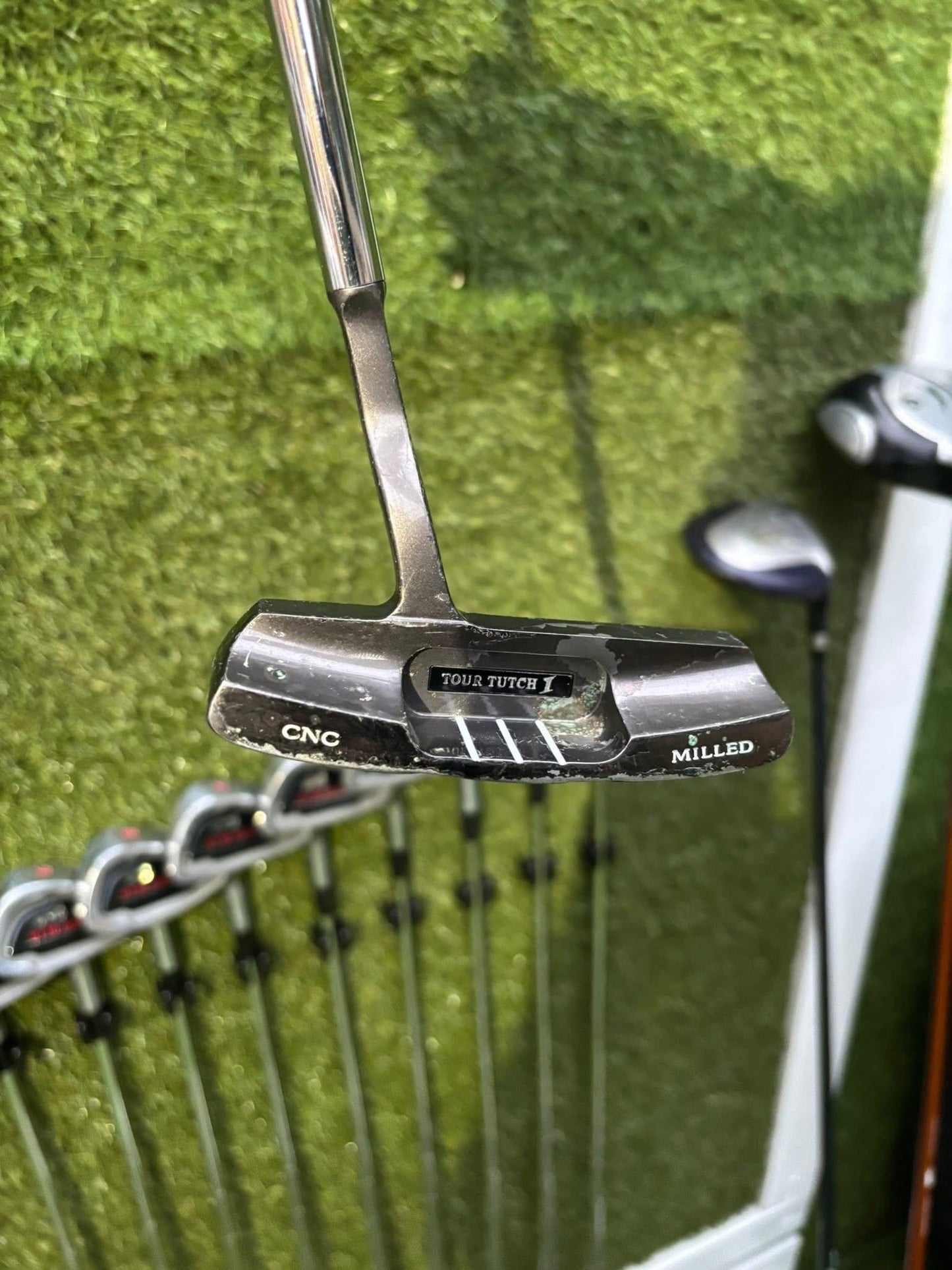 Grip It HT10 Oversize Set + Slazenger 460 Scorcher Driver + Woodworm Stand Bag (Like New)
£154.00 & Free Delivery