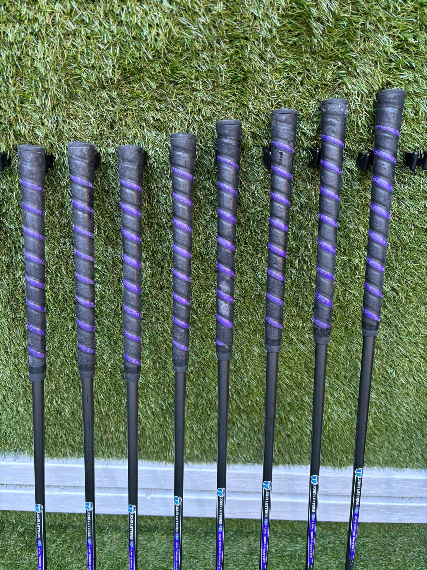 John Letters Graphite Irons, TaylorMade Driver, TaylorMade r7 Wood, EZROLL Putter & Nike Stand Bag