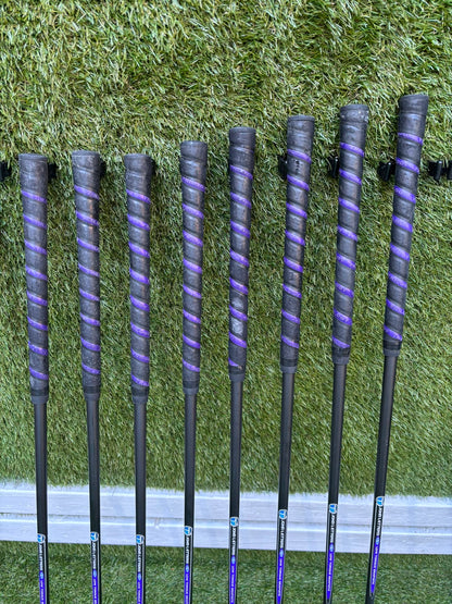 John Letters Graphite Irons, TaylorMade Driver, TaylorMade r7 Wood, EZROLL Putter & Nike Stand Bag