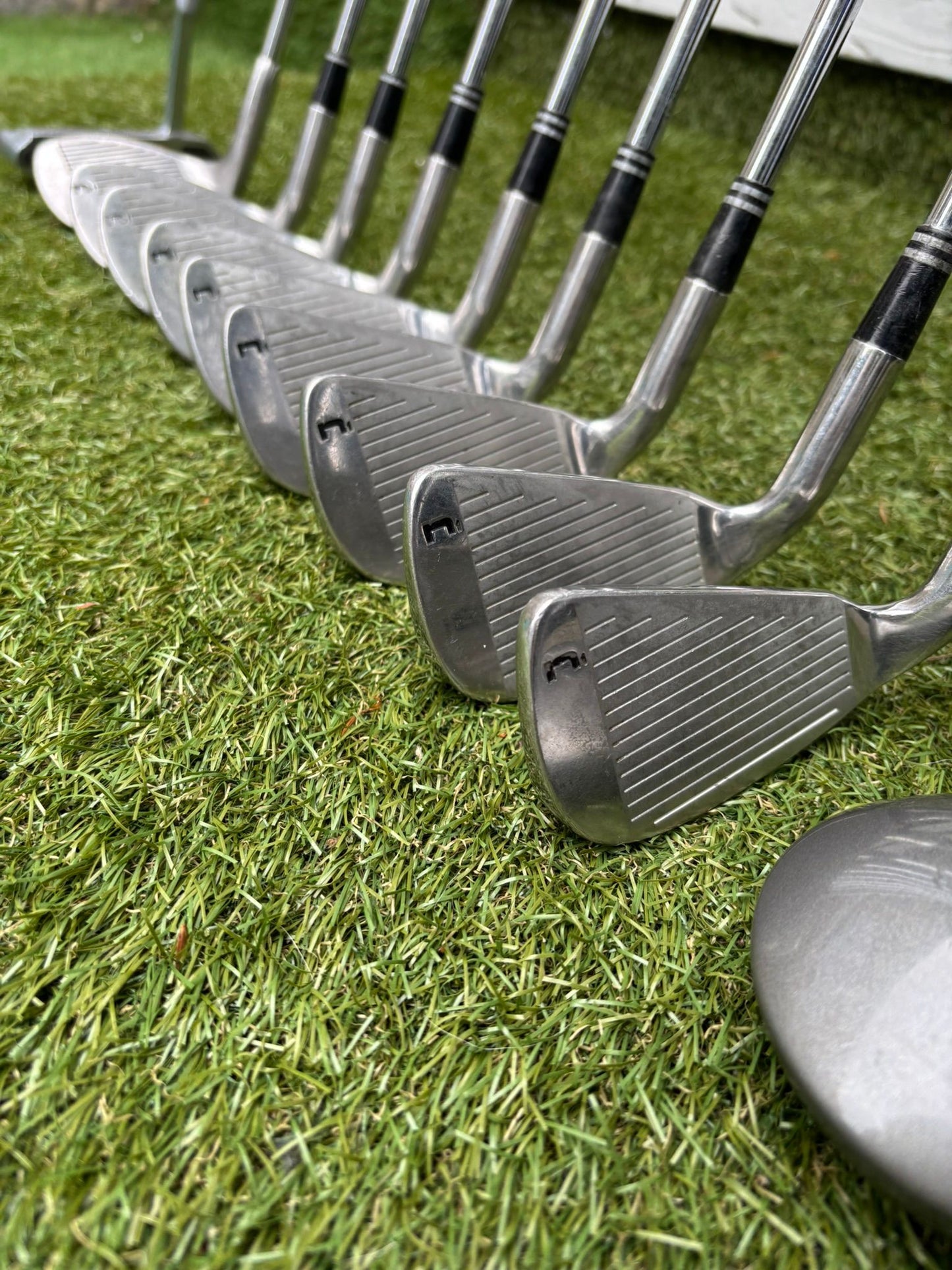 Nicklaus Linear Dynamics Golf Set with Snake Eyes Maraging Steel Driver, Matching Woods & Stand Bag