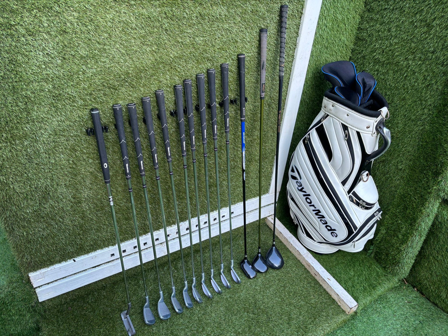 Warwick Iron Set (3–SW) + Mizuno F-60 3 Wood + Hybrid + Putter + TaylorMade Cart Bag