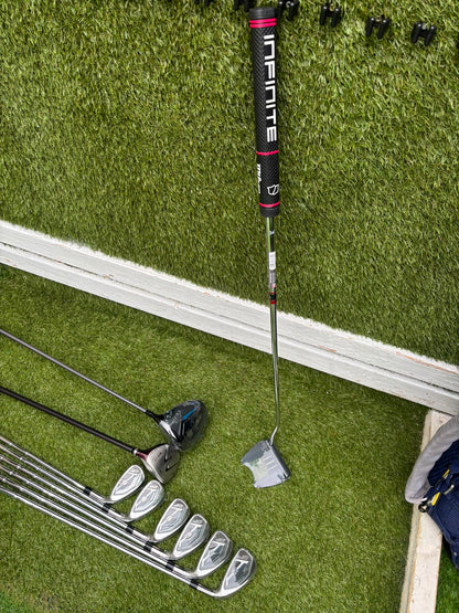 Brand New Wilson Staff D7 XS Golf Set, Brand New Driver & Irons, Brand New Infinite Bucktown Putter, Premium OUUL Stand Bag