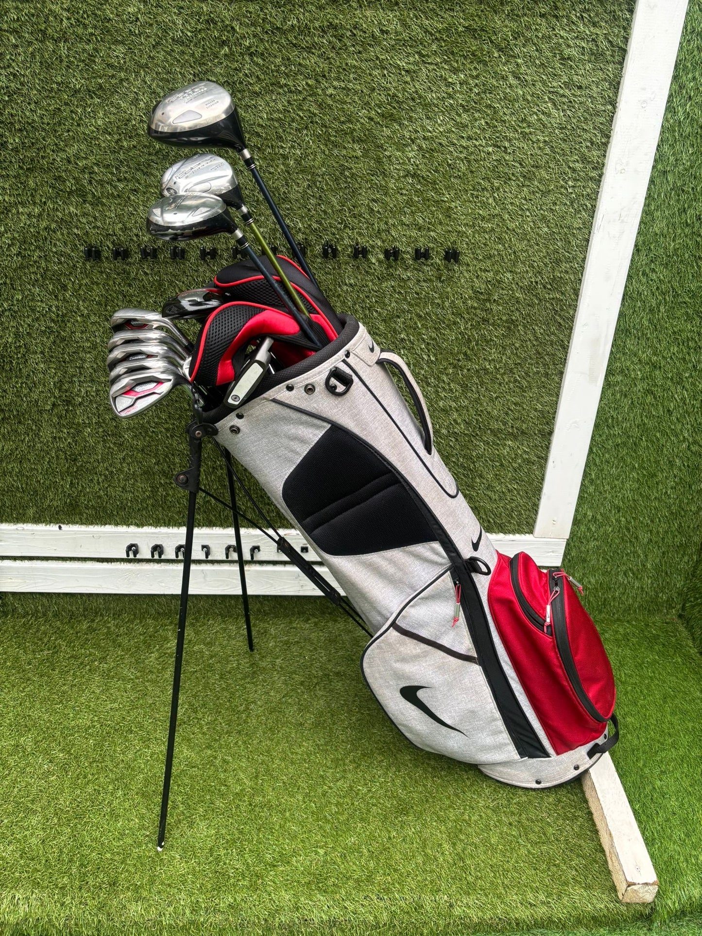 TaylorMade AeroBurner Irons + Cobra Woods + Nike Stand Bag