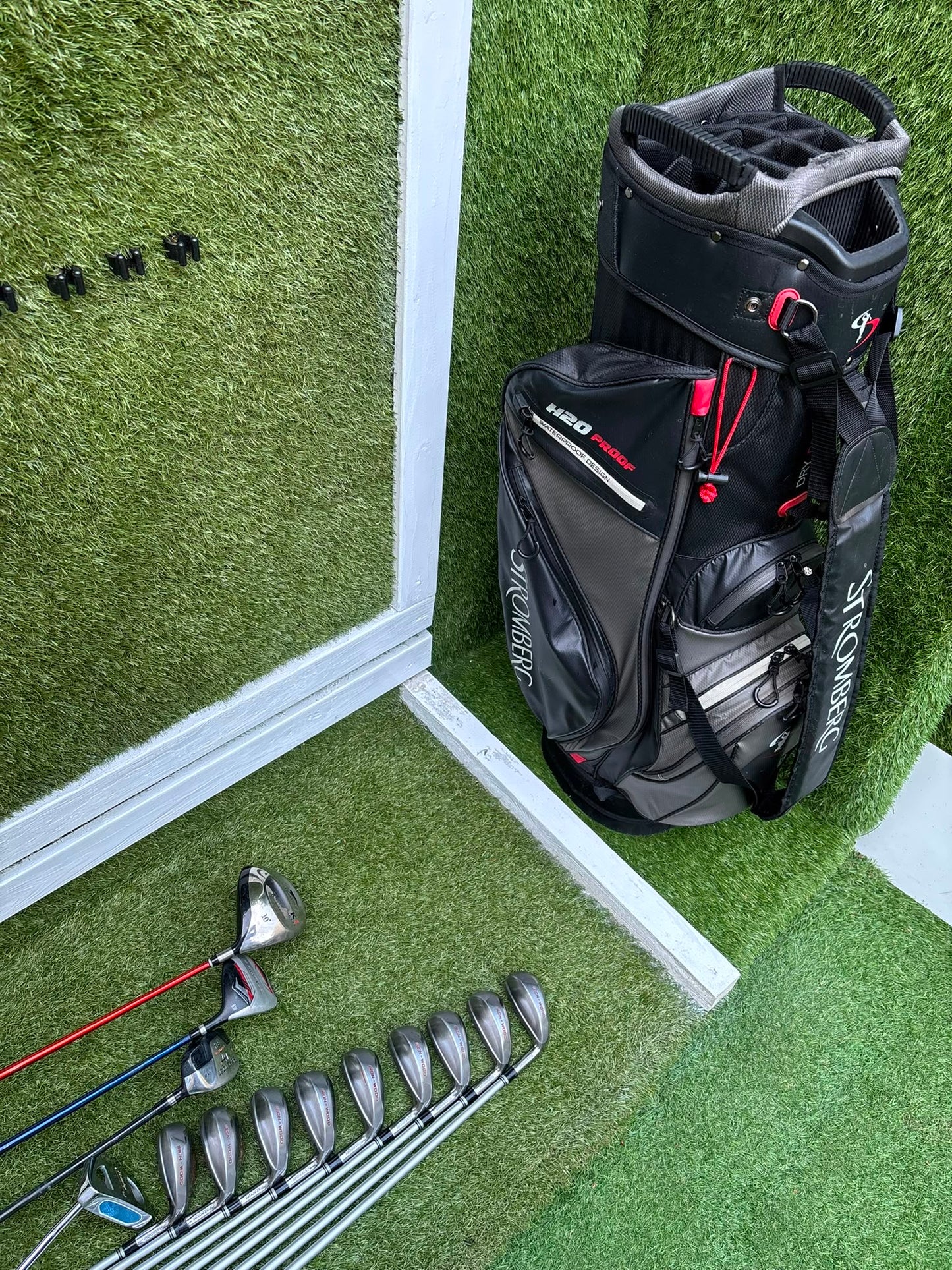 Slazenger Big Eze Complete Golf Package – Wilson 5 Wood, Hybrid, Dunlop Putter & Stromberg H2O Proof Waterproof Bag