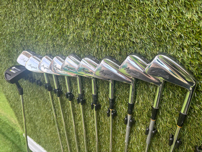 Wilson 3–SW Irons, TaylorMade Driver, Cleveland Fairway, Slazenger Putter & Titleist Cart Bag