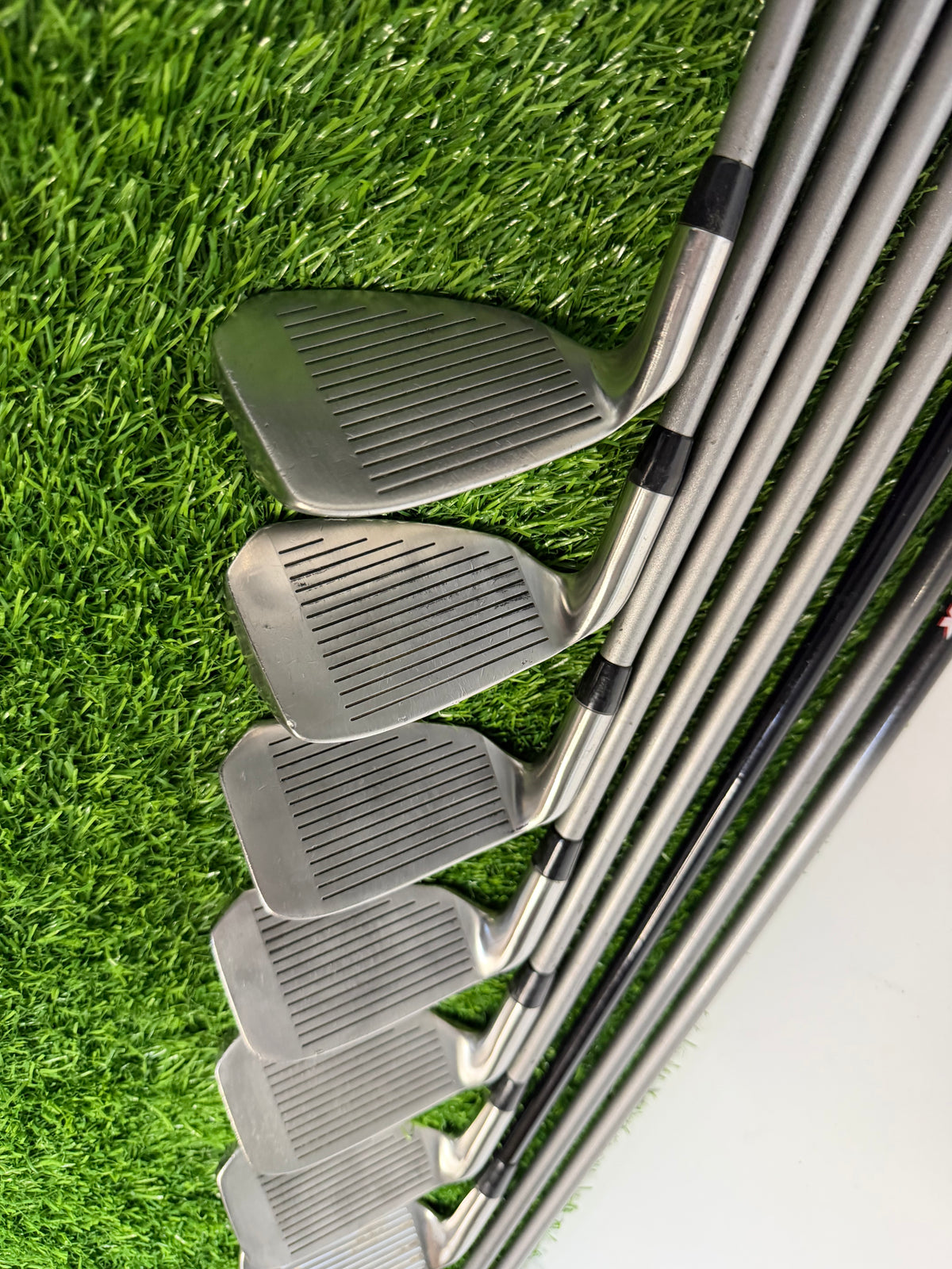 Men’s Right-Handed Bridgestone Golf Set – Ideal for Beginners