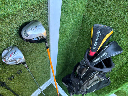 John Letters Graphite Irons, TaylorMade Driver, TaylorMade r7 Wood, EZROLL Putter & Nike Stand Bag