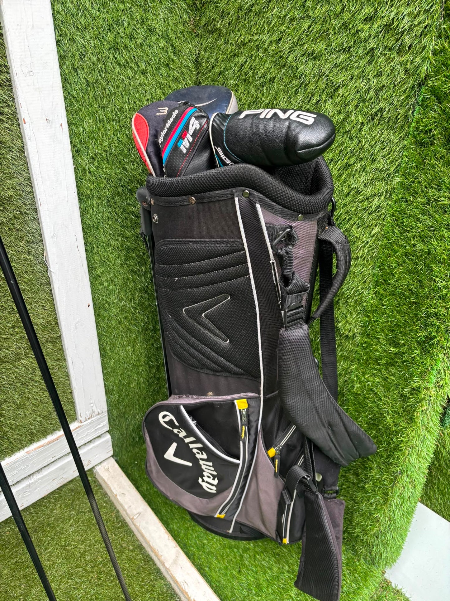 Ping G30 Graphite Irons 6-U, TaylorMade M4 Rescue, Nike SQ Driver & Callaway Stand Bag Stunning Set