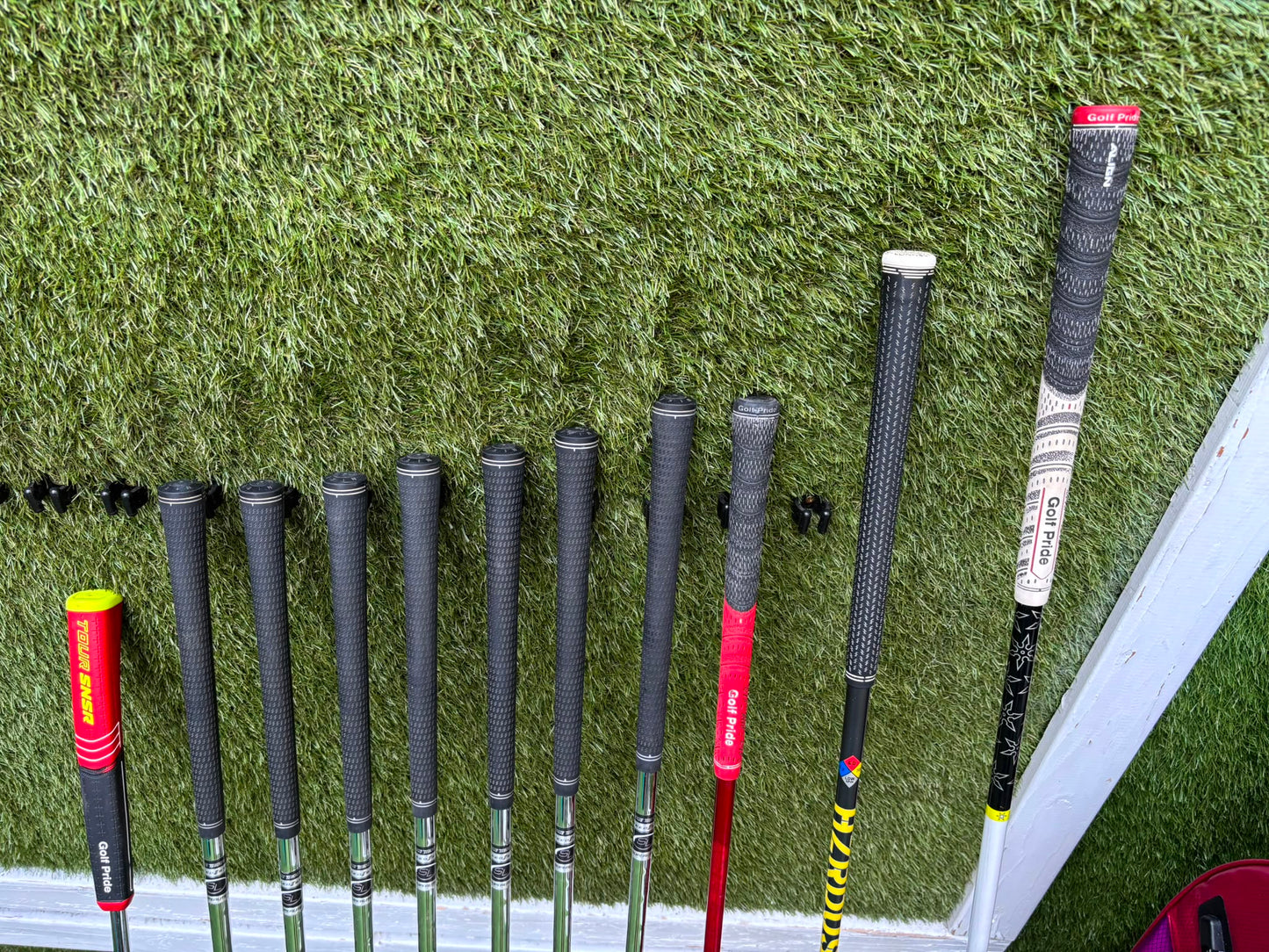 Nike Slingshot 4D Irons, Nike Driver, Cobra 4 Wood, Nike VR_S Hybrid, Odyssey Putter, New Lynx Waterproof Cart Bag