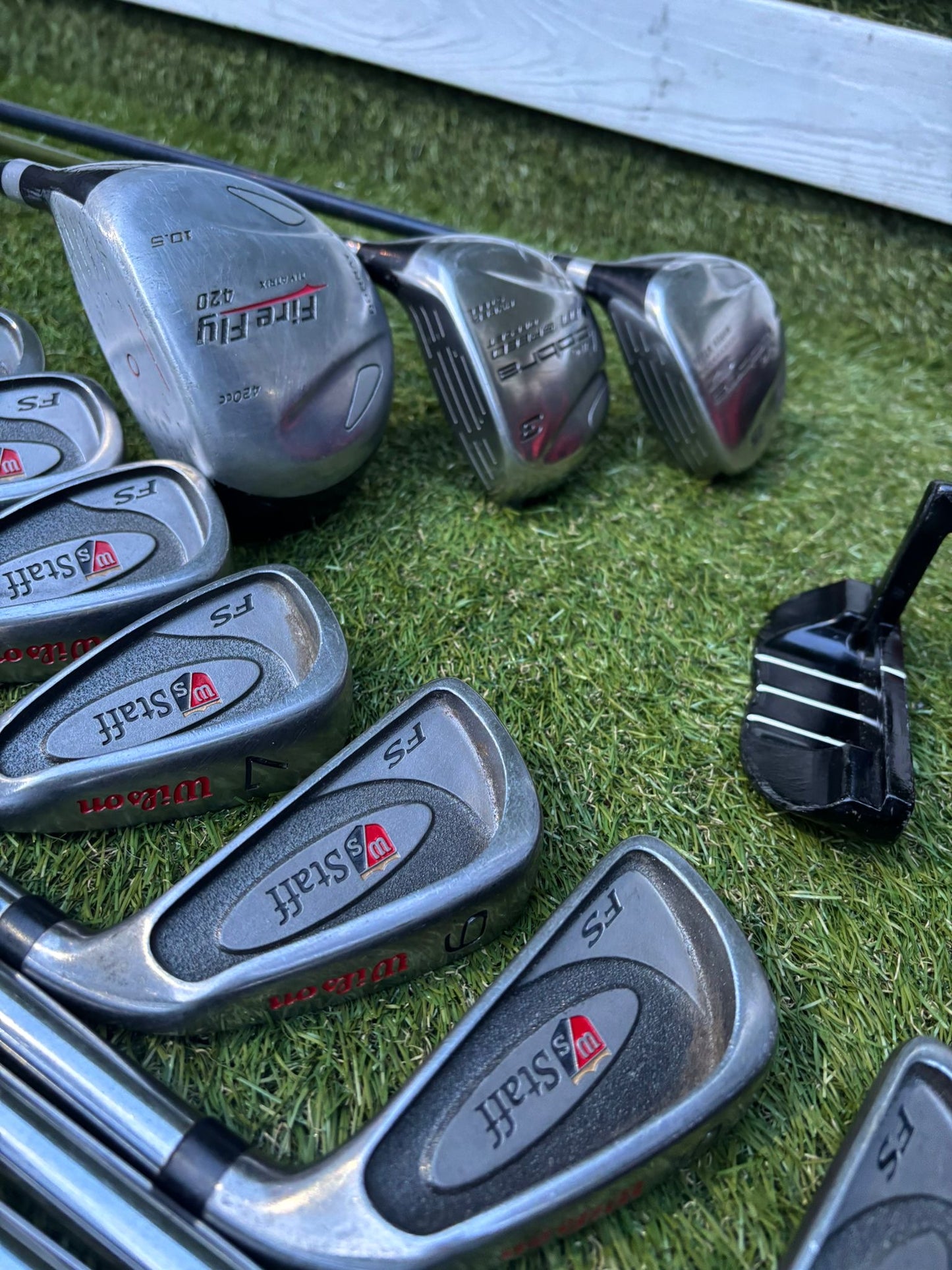 Wilson Staff FS Irons + Cobra Woods + Wilson Staff Cart Bag (12 Clubs) Just £194.00 Delivered