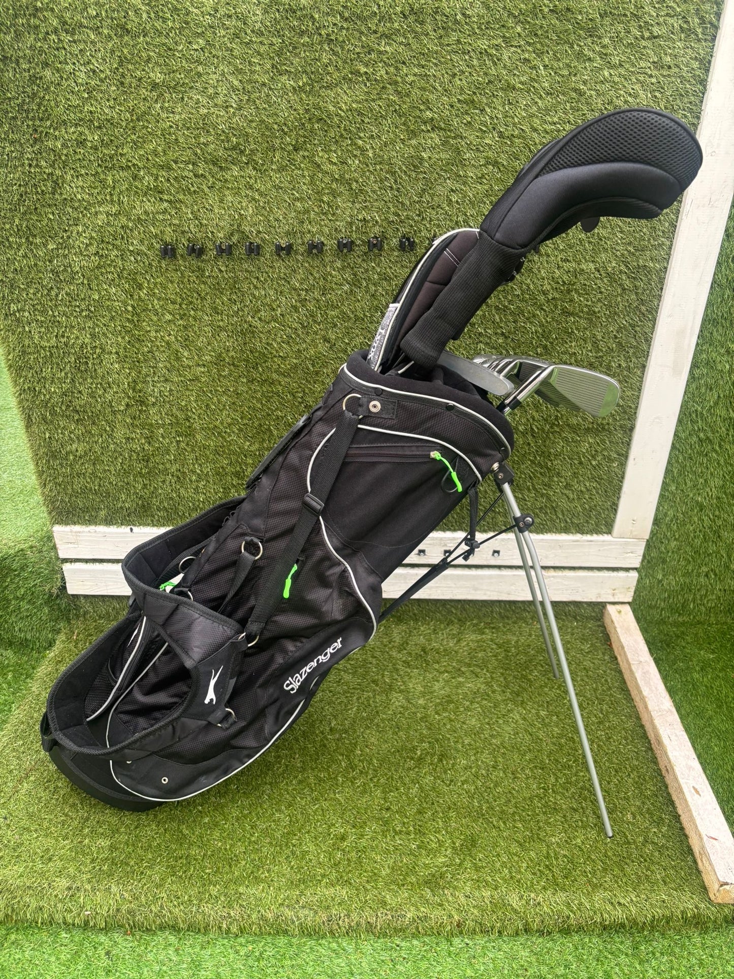 Hippo Hybrid 5–SW Iron Set + Wilson Deep Red II & Stand Bag – 11 Clubs