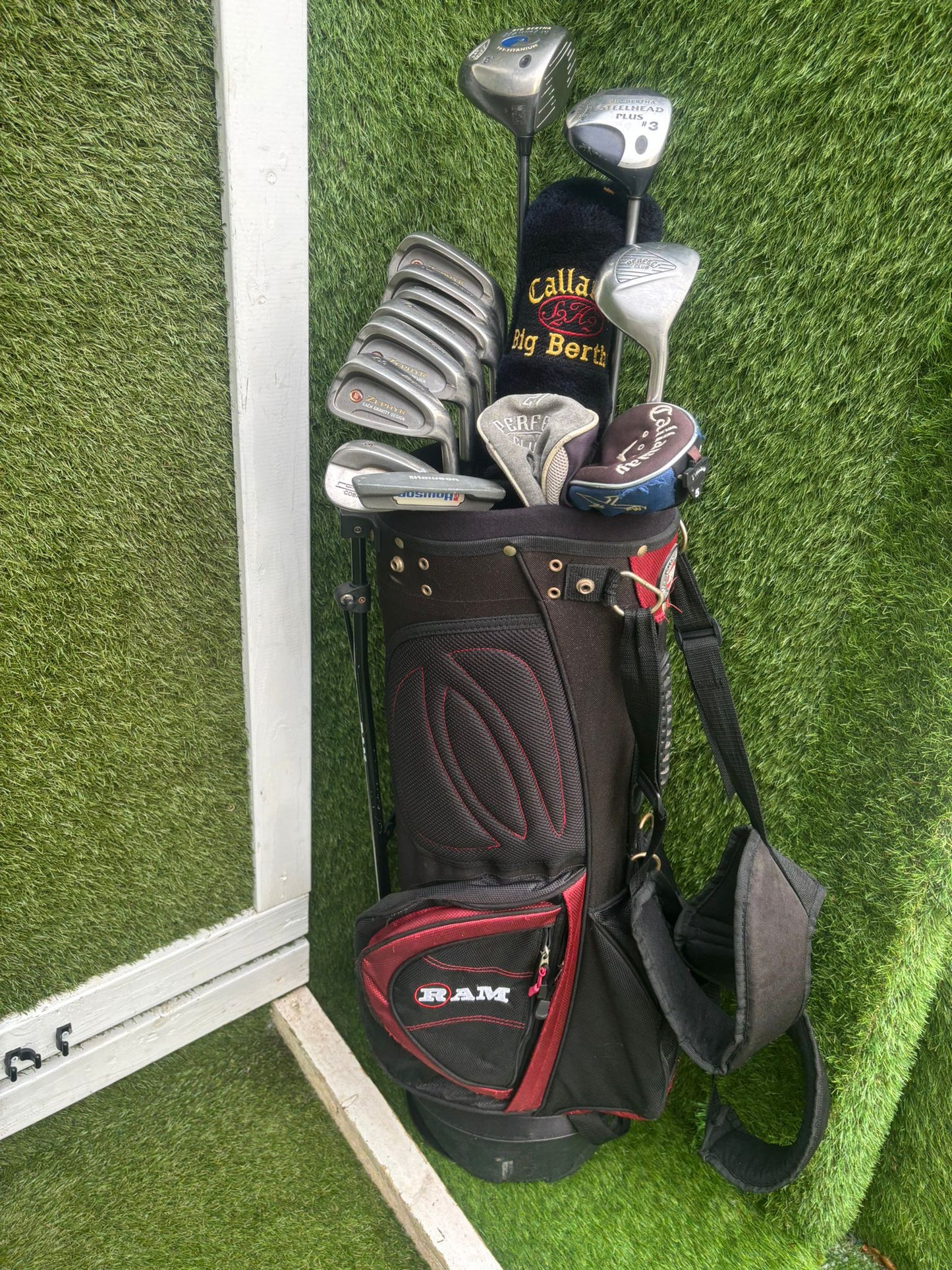 Mizuno Zephyr Irons + Callaway Big Bertha Woods + Hybrid + Wedge + Stand Bag (11 Clubs)