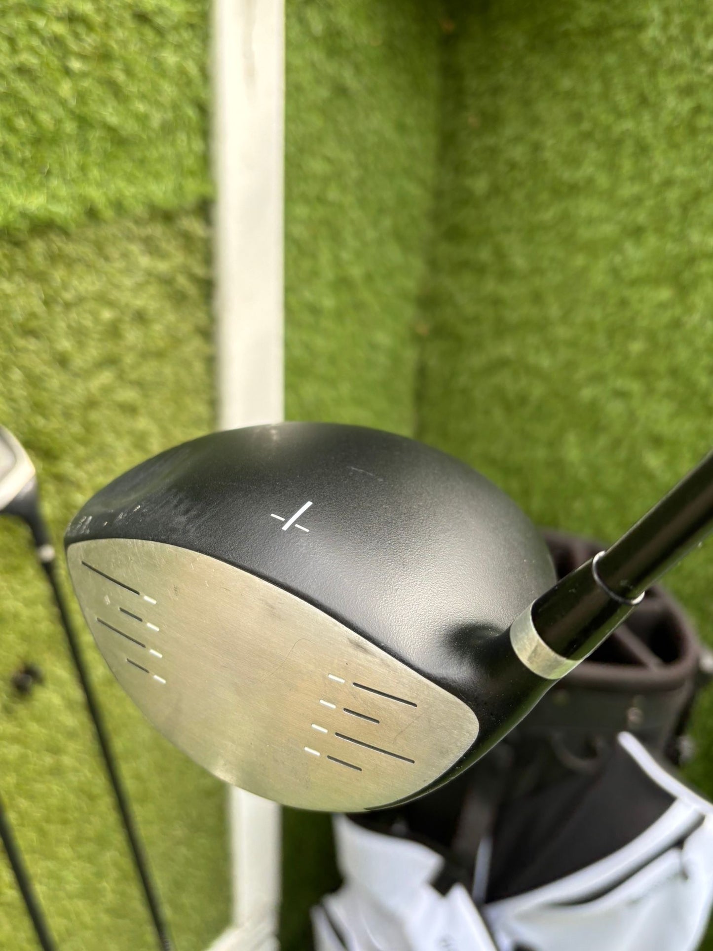 Inesis 100 Golf Set with Matching Woods, Cleveland 56° Wedge & Inesis Light Stand Bag