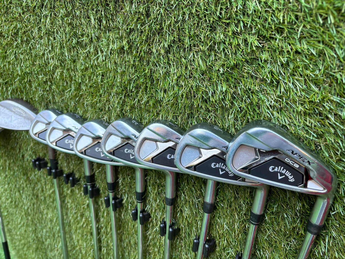 Callaway Apex DCB Irons, Mizuno Driver, Odyssey Lab Putter & TaylorMade Team Tour Cart Bag