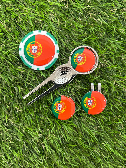 Flags of the World Traditional Pitchfork including 3 Flag markers and poker chip