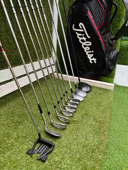 New Wilson Staff D7 Irons, Titleist Driver, Callaway Wood & Hybrid, New Wilson Infinite Putter Titleist Waterproof Cart Bag
