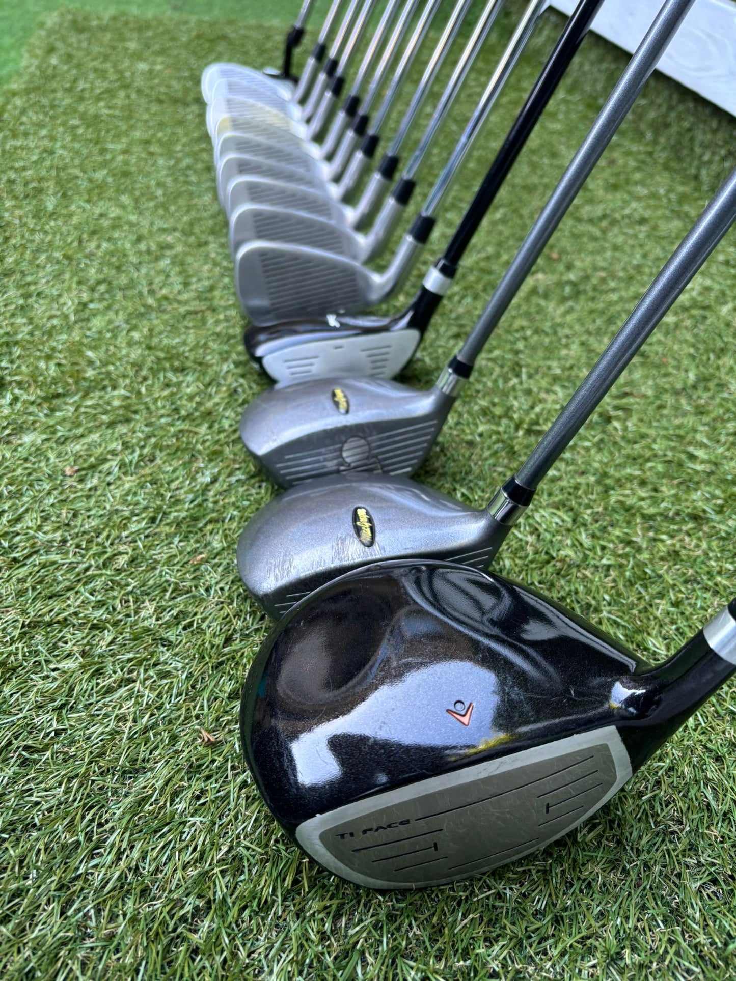 Grand Hawk Professional V16 Complete Golf Set - Free P&P